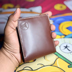 Slim Leather Credit Card Holder – Compact Bifold Wallet for Daily Use