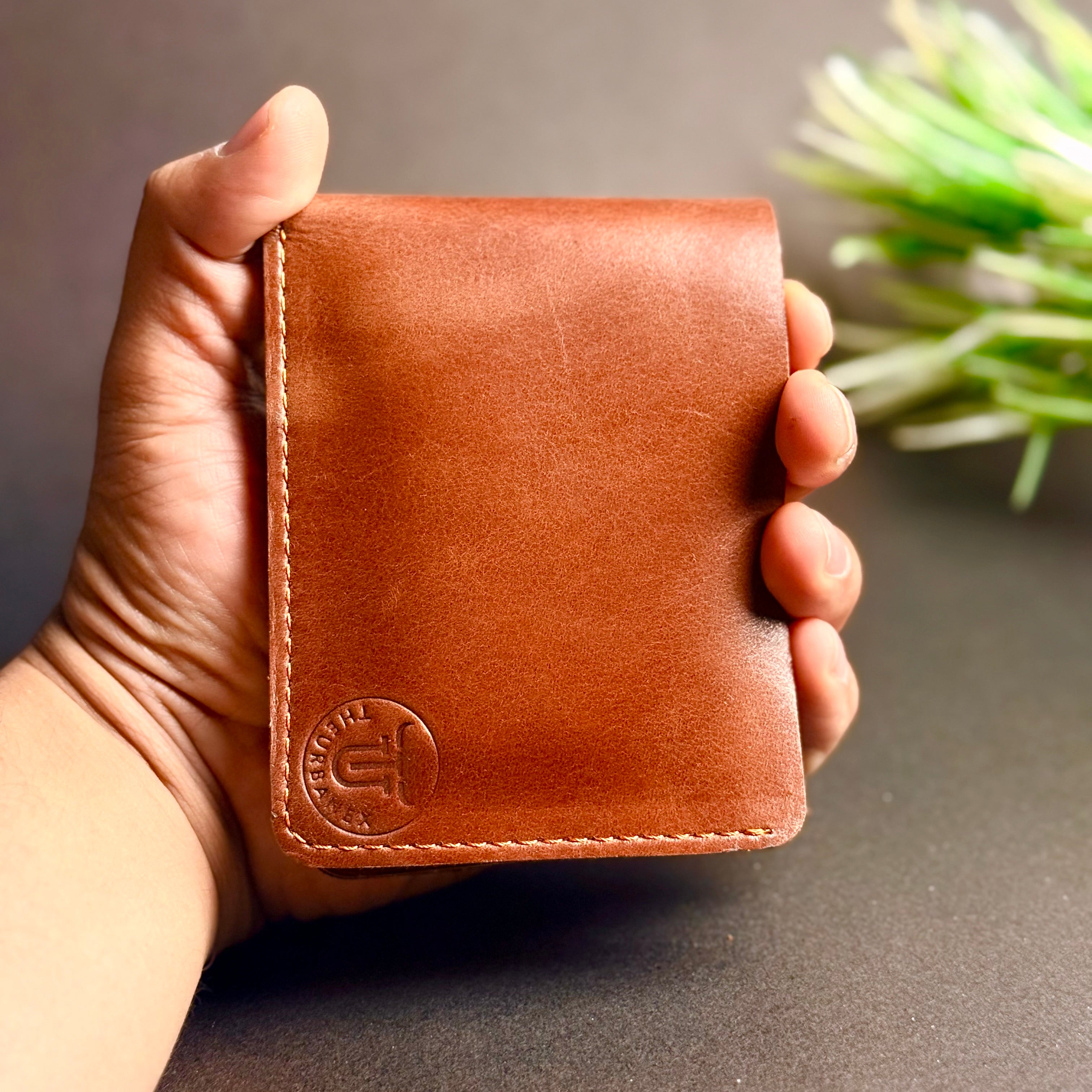 Classic Flex Cowhide Leather Bifold Wallet | Lightweight & Soft