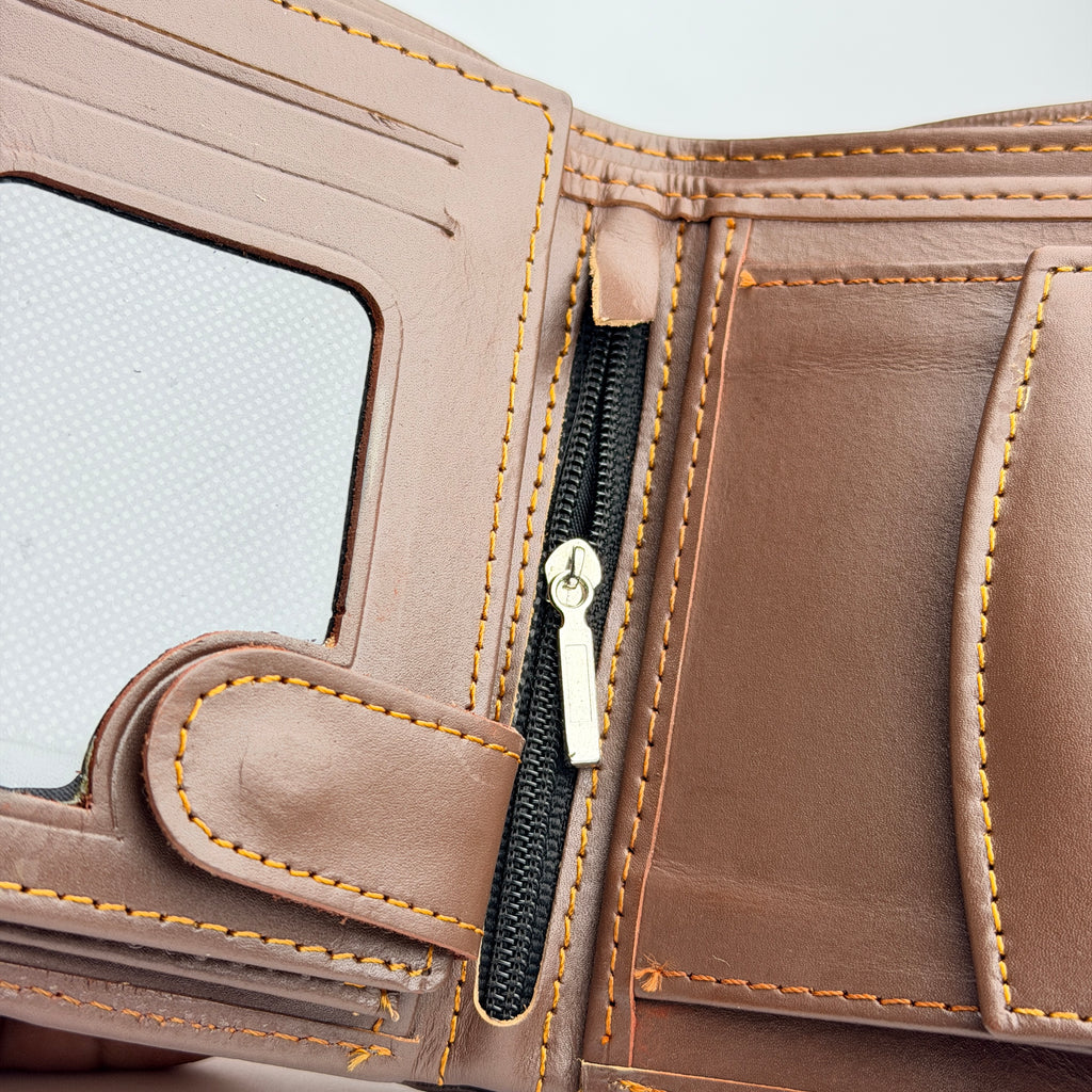 MaxVault Leather Organizer Wallet