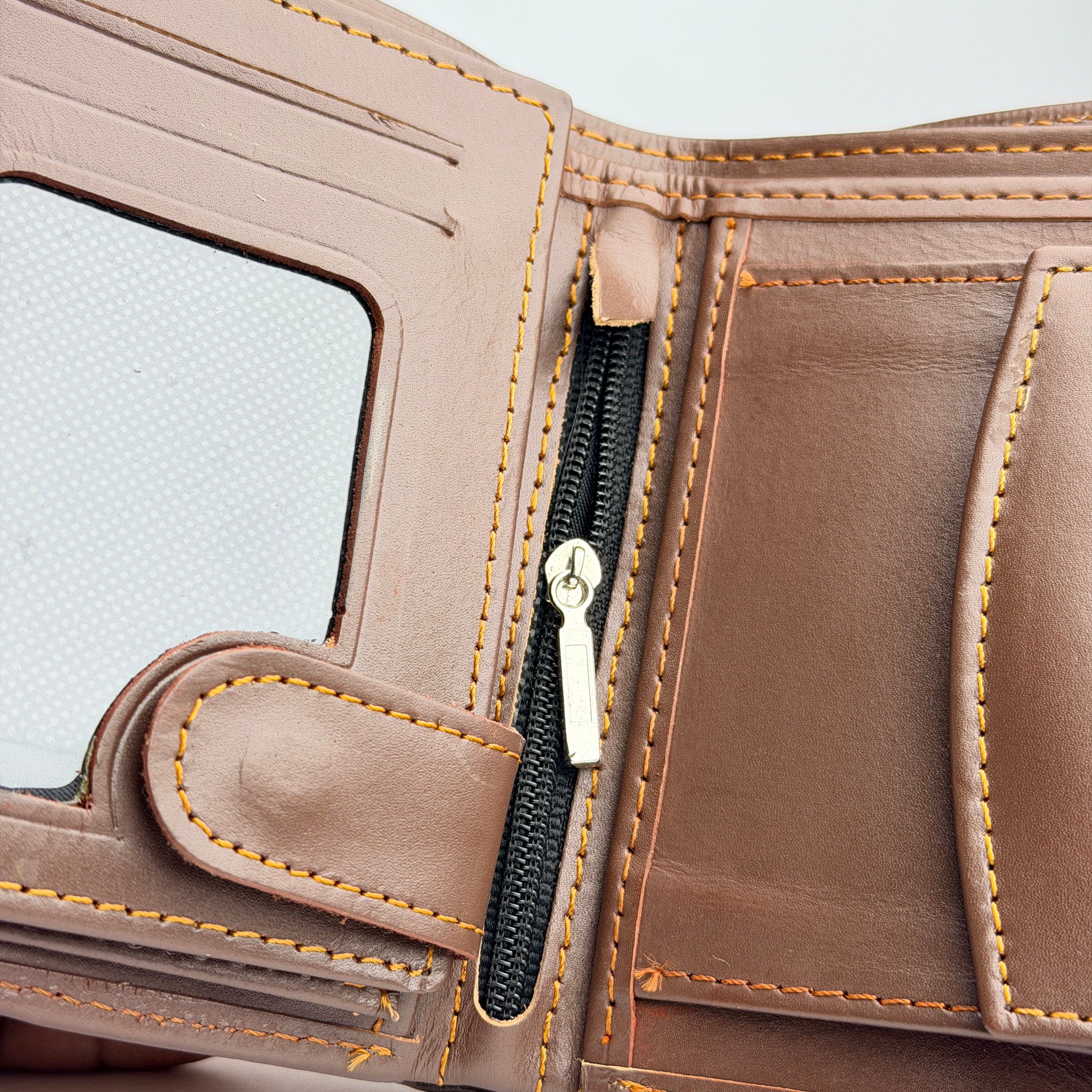 MaxVault Leather Organizer Wallet